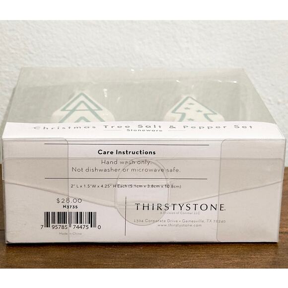 NWT: Thirstystone - Stoneware, Christmas Tree, Salt and Pepper Shakers, Set of 2 - Picture 3 of 4